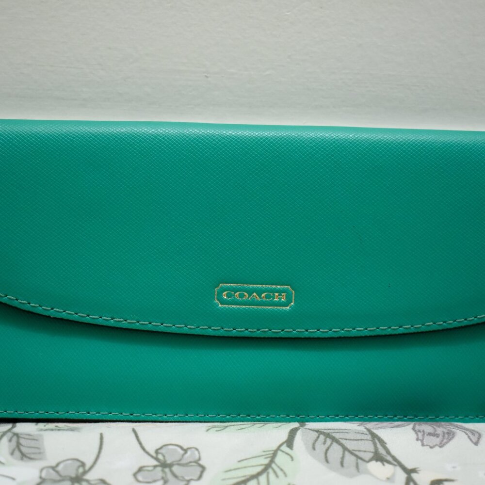Coach Emerald, Green Sim Women's Wallet